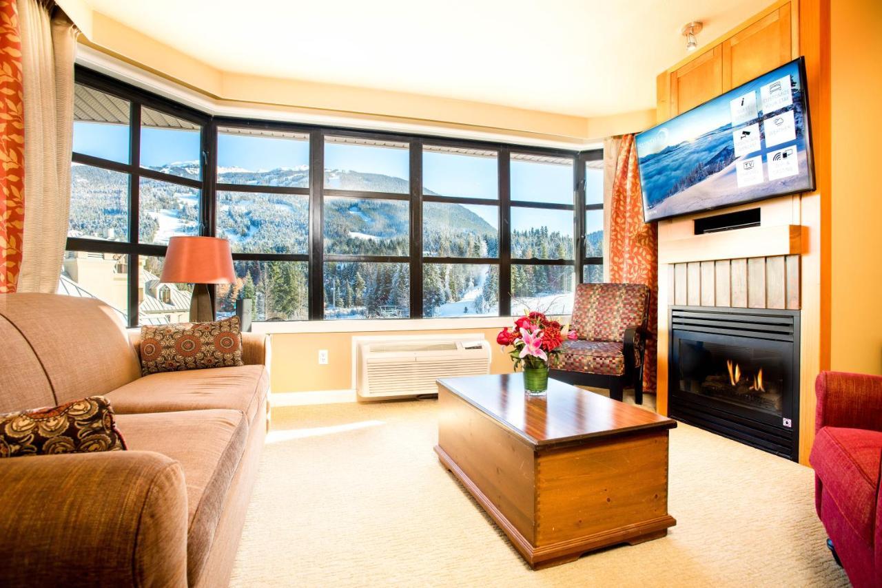 Sundial Hotel Whistler Extérieur photo