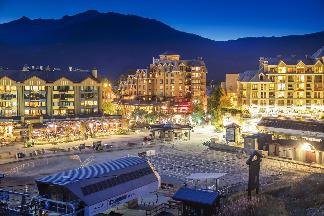 Sundial Hotel Whistler Extérieur photo