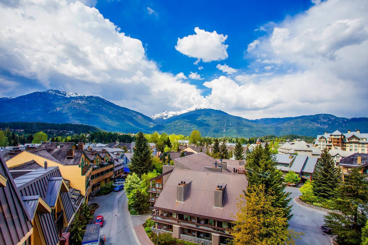 Sundial Hotel Whistler Extérieur photo