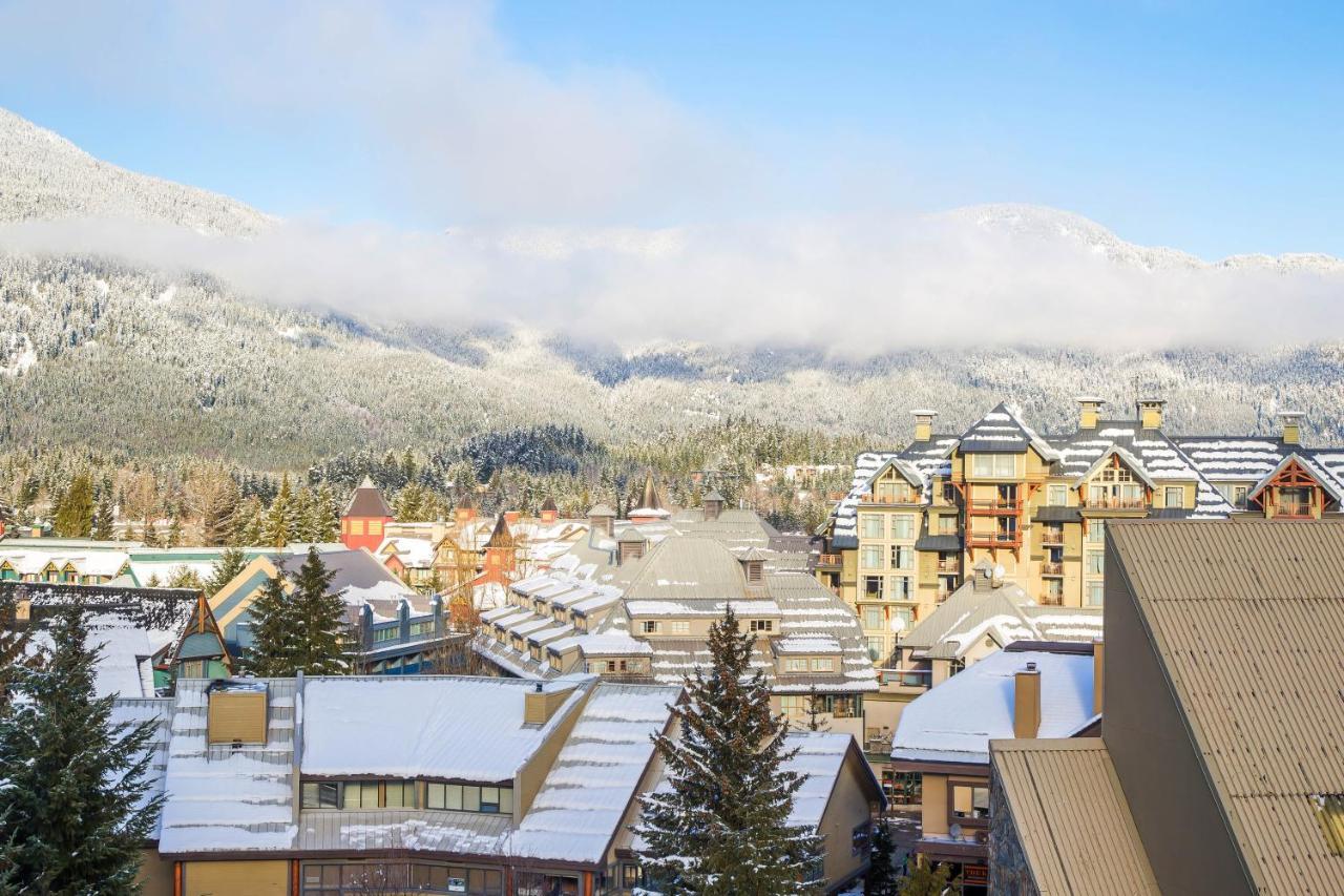 Sundial Hotel Whistler Extérieur photo